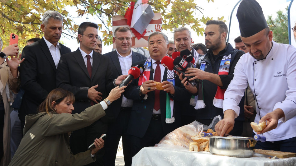 Toplu Sözleşme Tiyatrosu Sona Erdi: Kamu Çalışanları TBMM’yi Göreve Çağırıyor, Gazze İçin Küresel Sumud Filosuna Destek